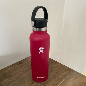 Pink 21oz hydroflask bottle